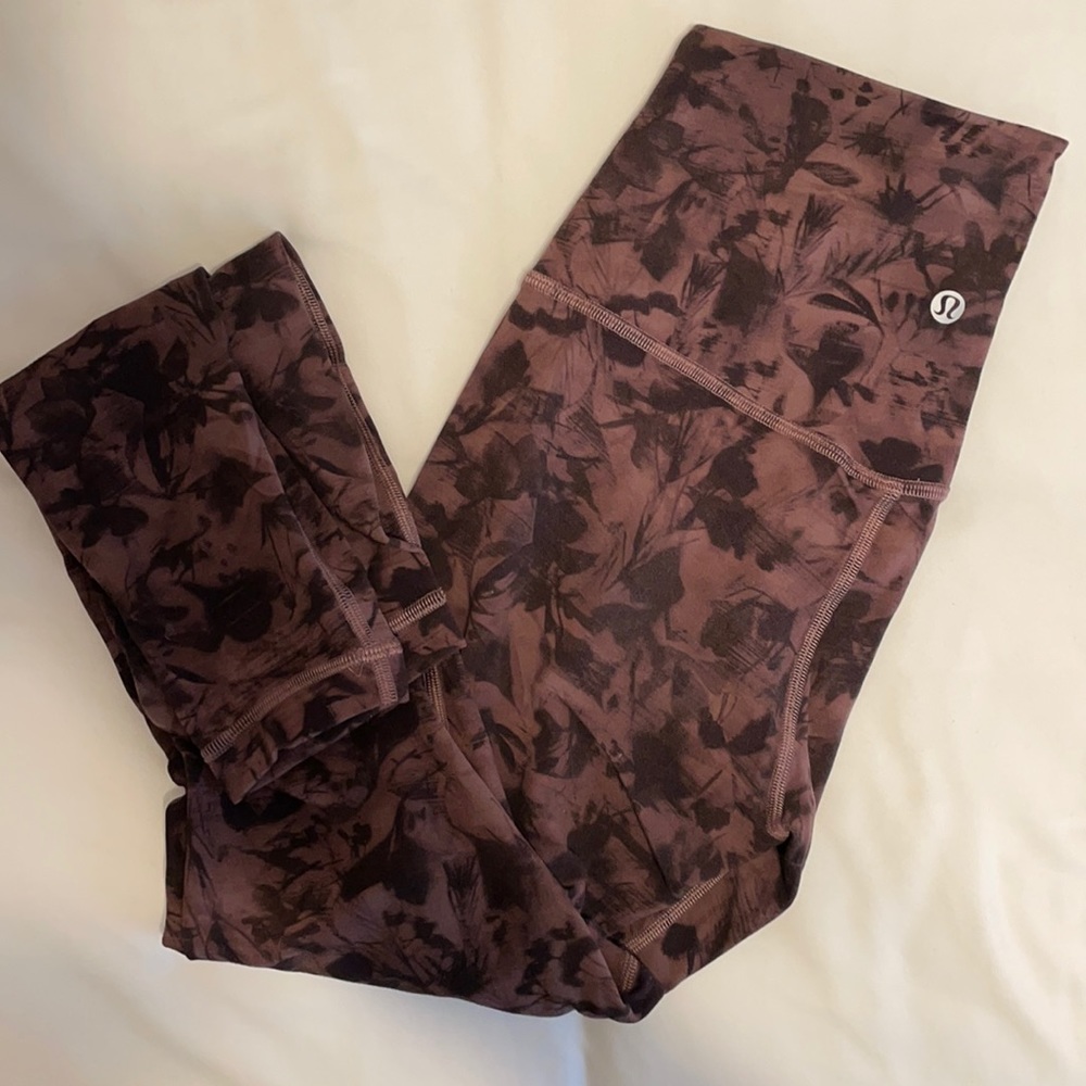 Lululemon Align Tight size 6, 25 inch (7/8)